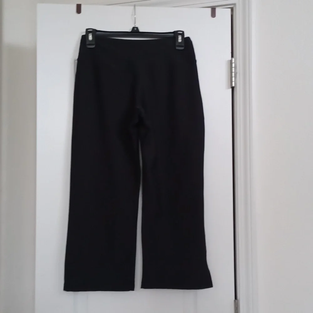 Nike Wide Leg Cropped Athletic Pants! - Picture 2 of 7